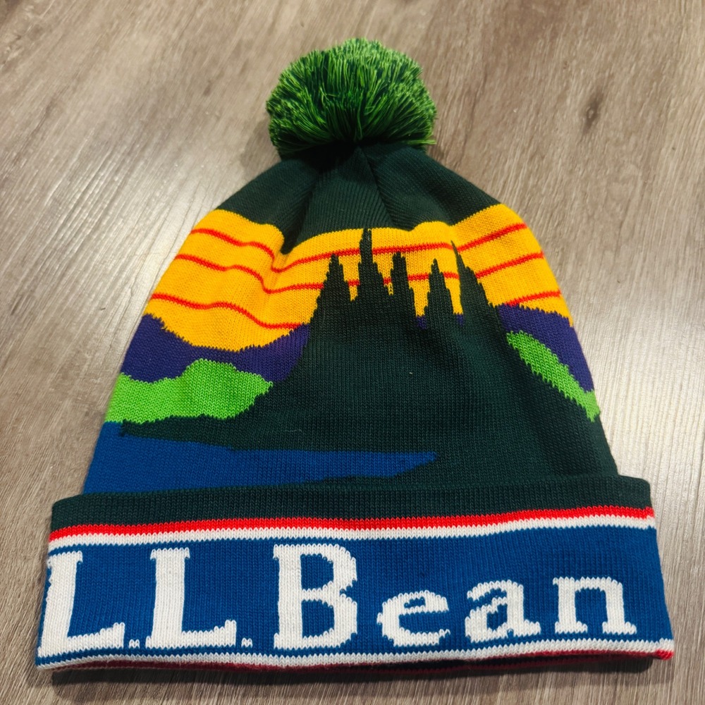 LL Bean Katahdin Mountain Graphic Beanie Pom Pom Knit Hat OSFA Multicolor